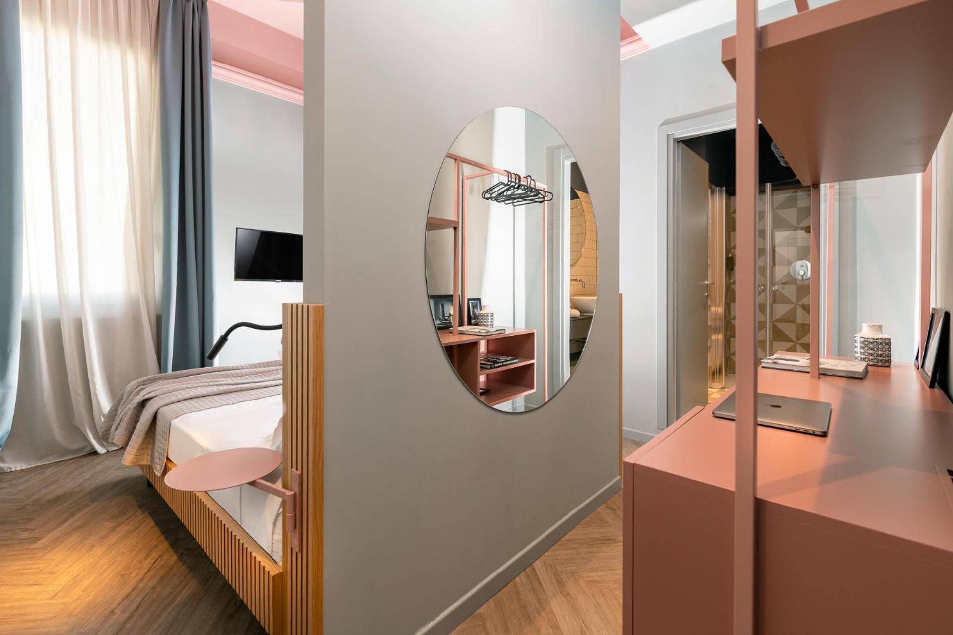 Hotel Vagabond Ричоне Екстериор снимка